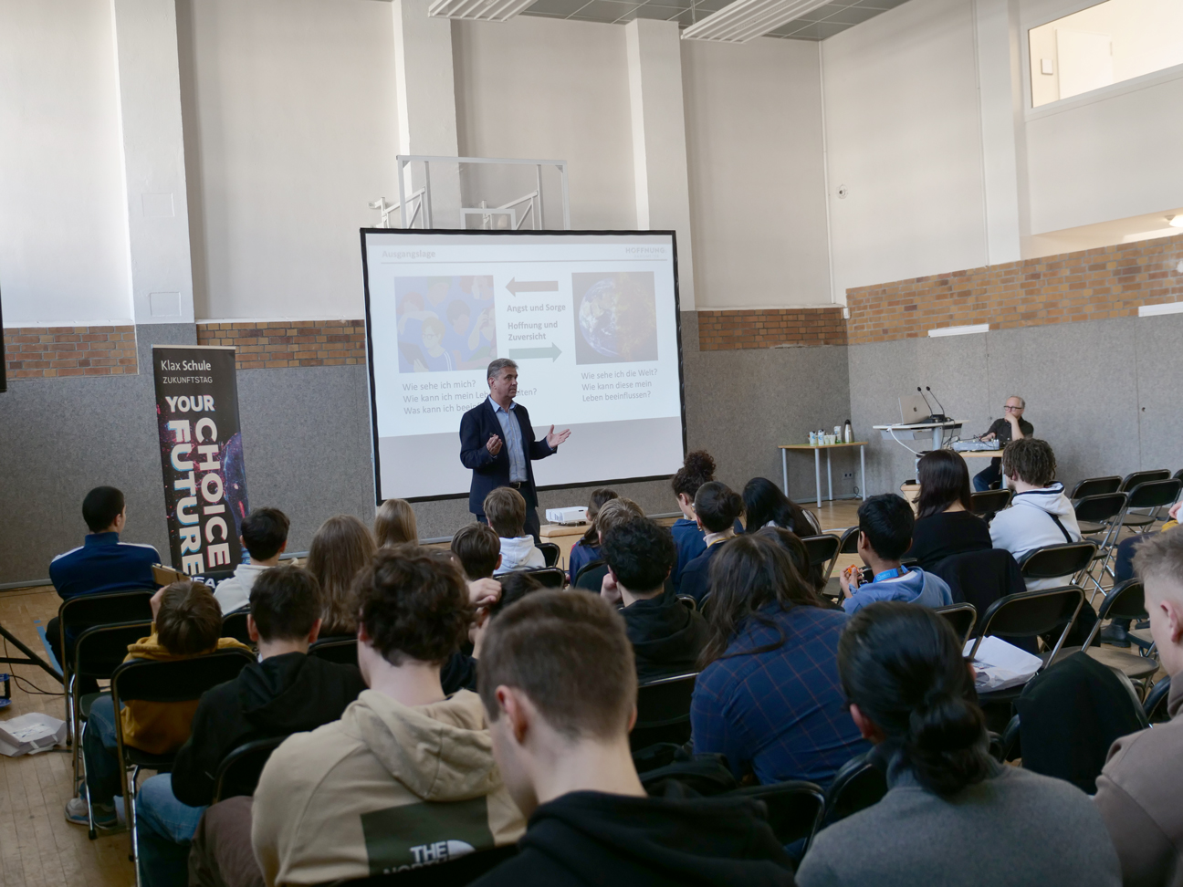 Publikum während der Eröffnungskeynote